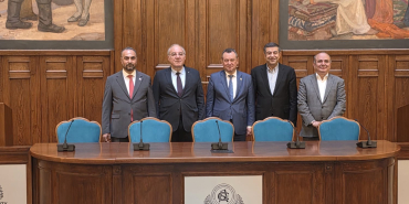 17771263542142088418