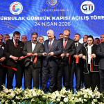Modernizasyon çalışmaları tamamlanan Gürbulak Sınır Kapısı, Ticaret Bakanı Ömer Bolat’ın ve Türkiye Odalar ve Borsalar Birliği (TOBB) Başkanı M. Rifat Hisarcıklıoğlu’nun katıldığı tören ile hizmete açıldı.​ Açılış programına Bartın Ticaret ve Sanayi Odası Yönetim Kurulu Başkanı Halil Balık da katılım sağladı.