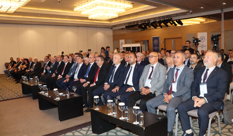 GMİS-KKONGRE-3